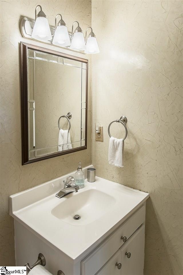 607 Lenhardt Road Greenville, SC 29611 - Photo 24 of 31 Gallery Image 24