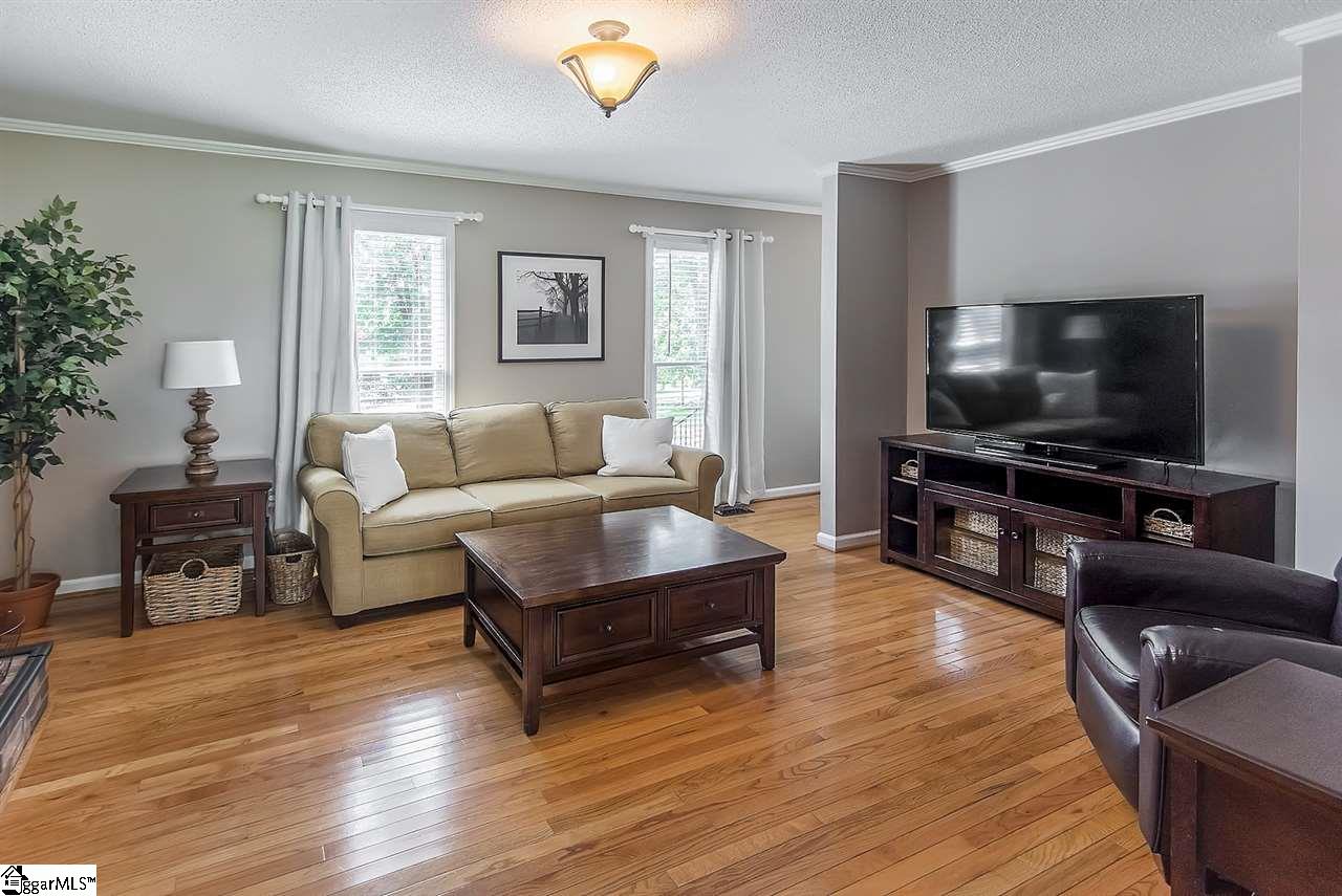607 Lenhardt Road Greenville, SC 29611 - Photo 8 of 31 Gallery Image 8