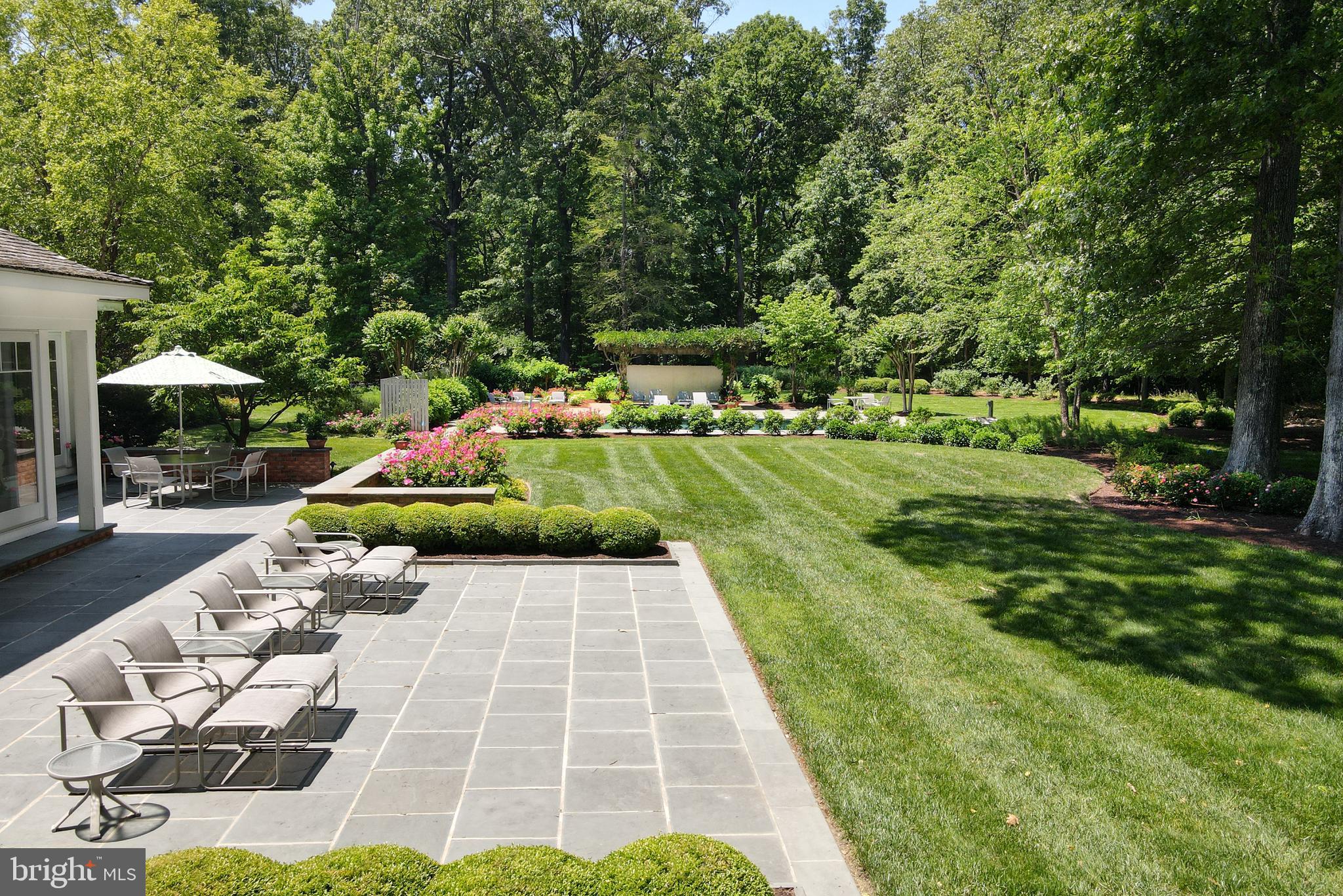7872 Bozman Neavitt Road Bozman, MD 21612 - Photo 5 of 51 Gorgeous Lawns and Gardens