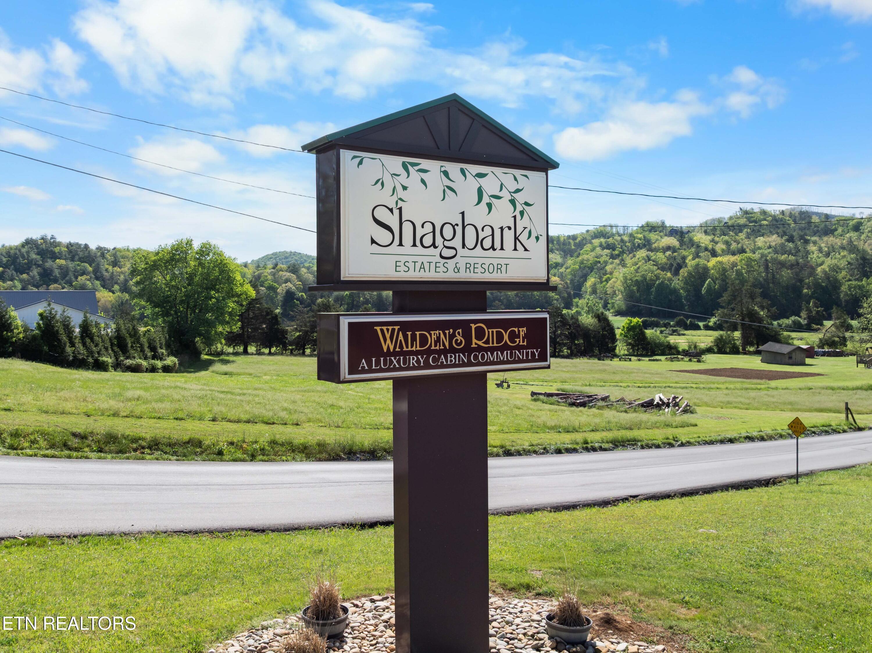 Balsam Slopes Road Sevierville, TN 37862 - Photo 2 of 22 Entrance