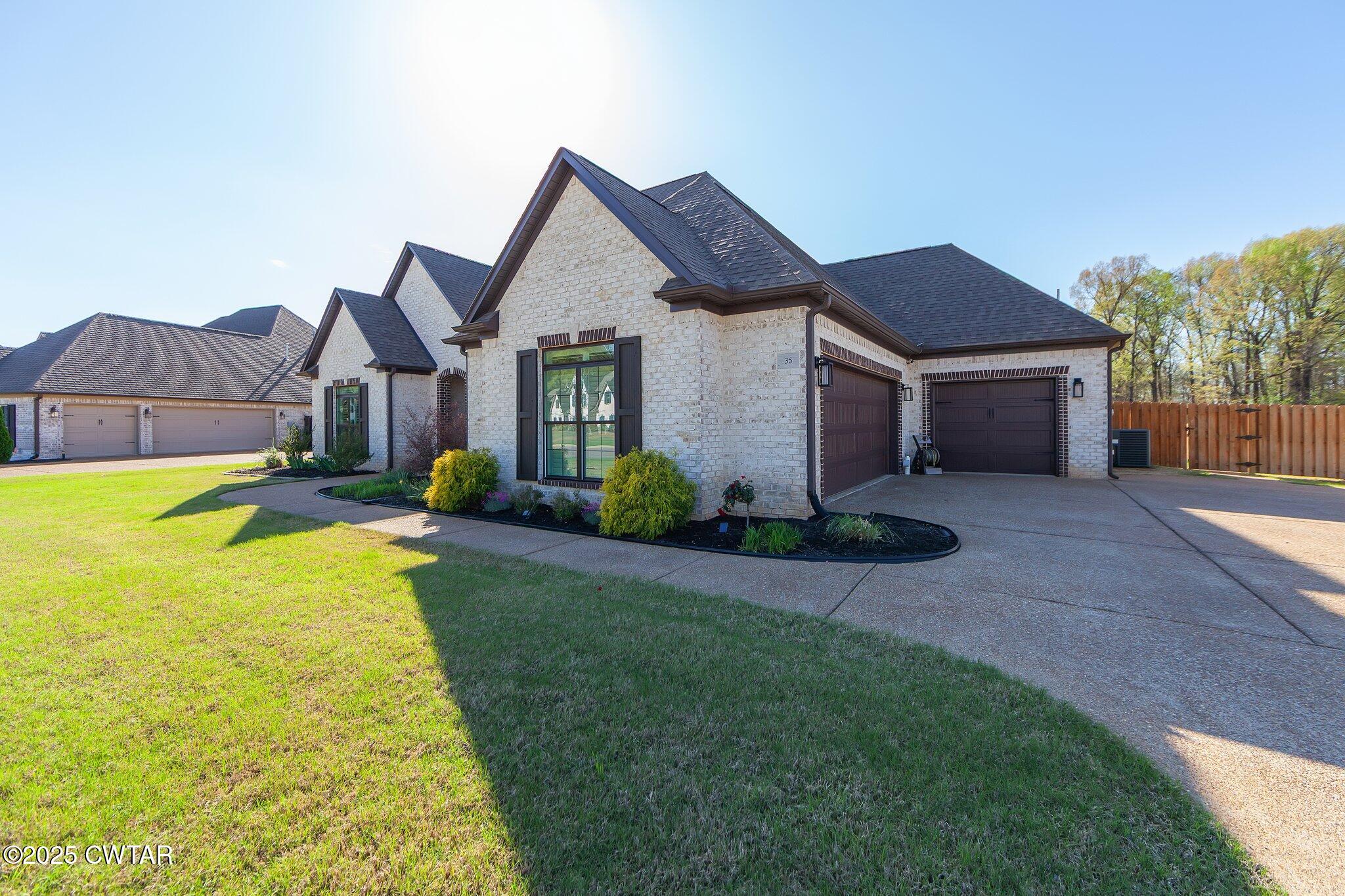 35 Westhaven Place Jackson, TN 38305 - Photo 3 of 38 Completed-86