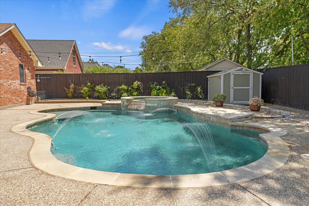 415 Valley View Lane Krum, TX 76249 - Photo 27 of 36 Gallery Image 27