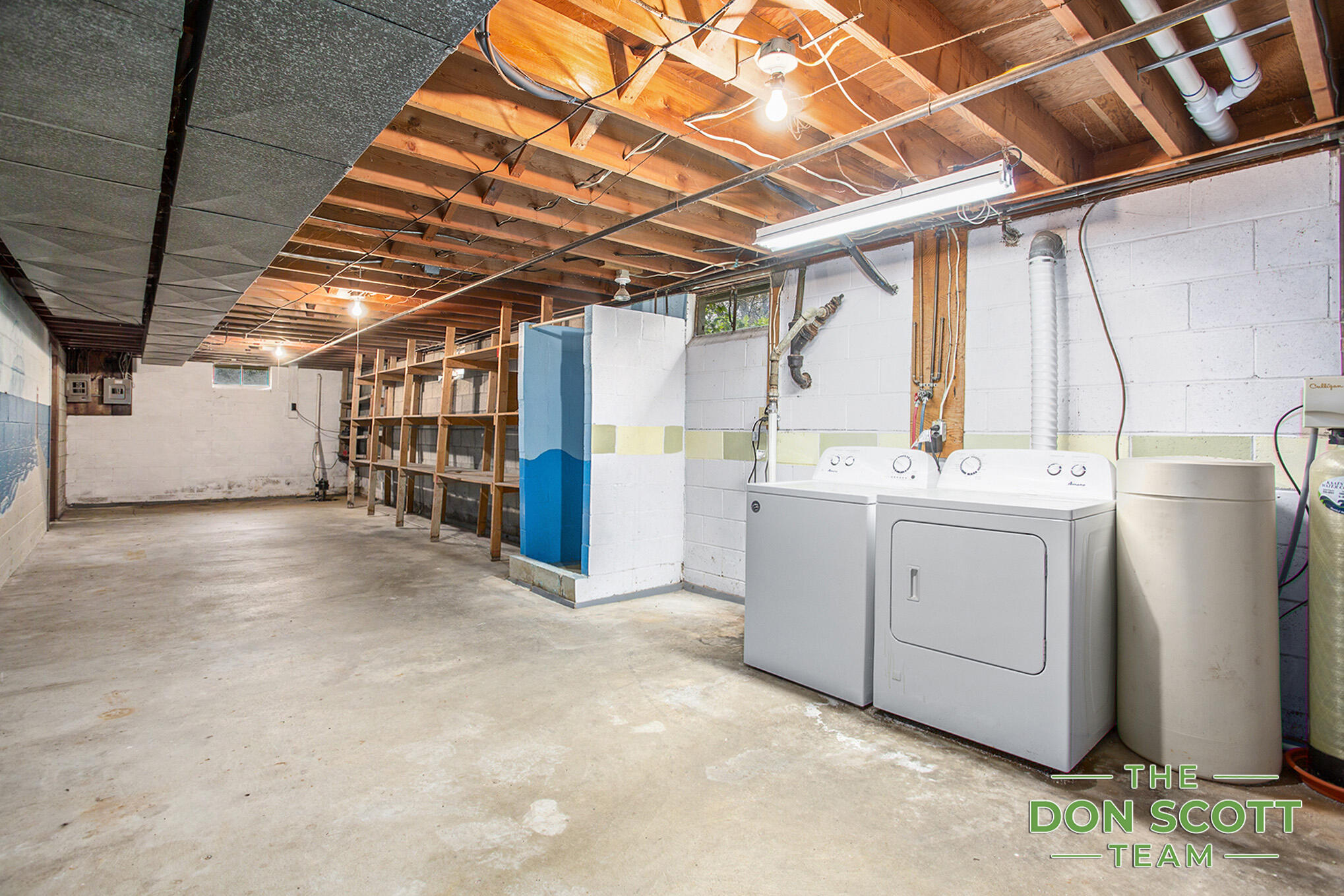 12907 Harrisburg Road Ravenna, MI 49451 - Photo 23 of 28 Laundry