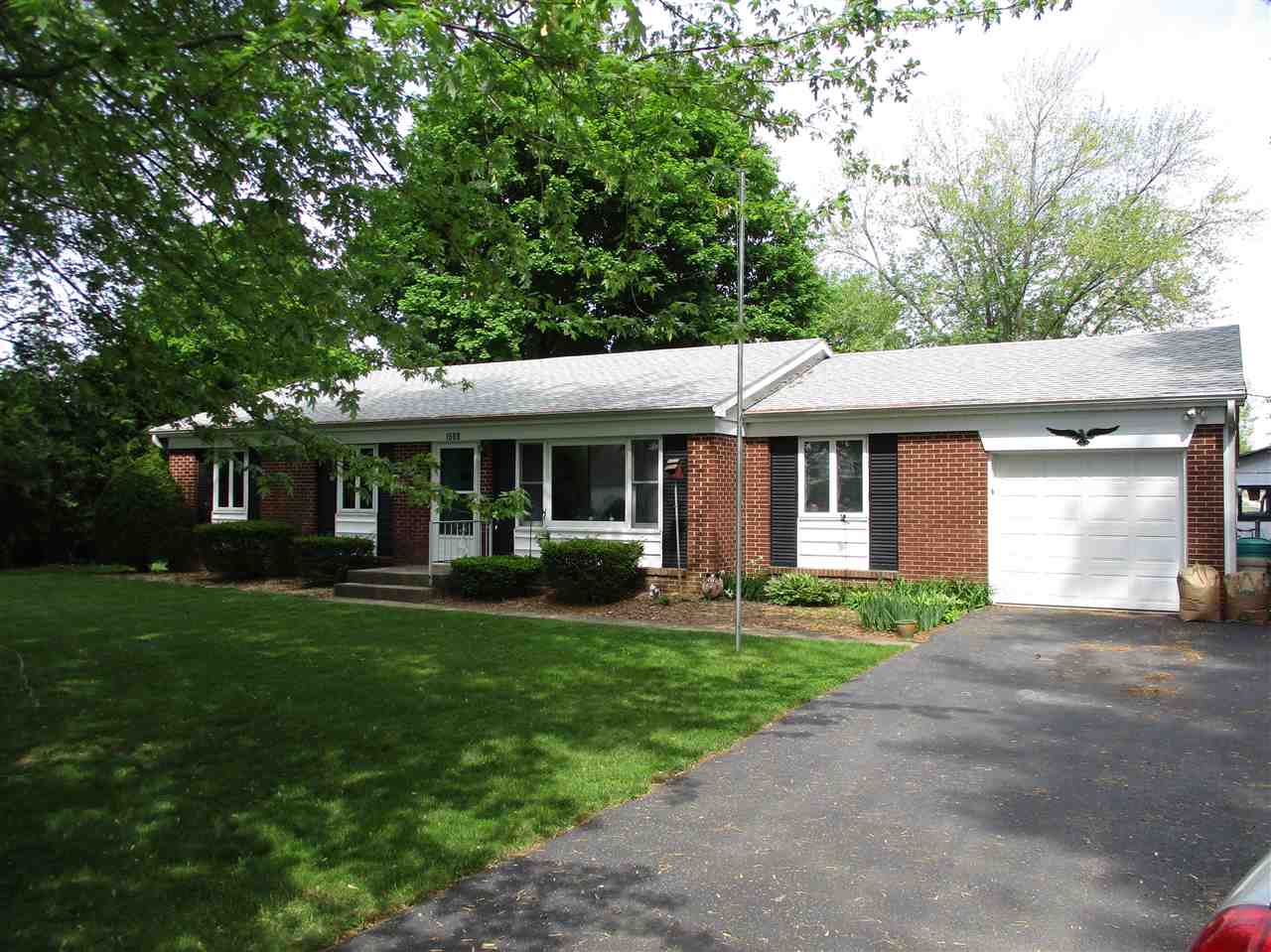 1589 Sweetgum Road Rochester, IN 46975 - Photo 1 of 9