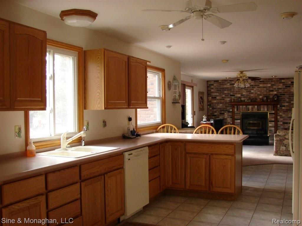 7141 Big Hand Road St. Clair, MI 48079 - Photo 9 of 19 I.jpg