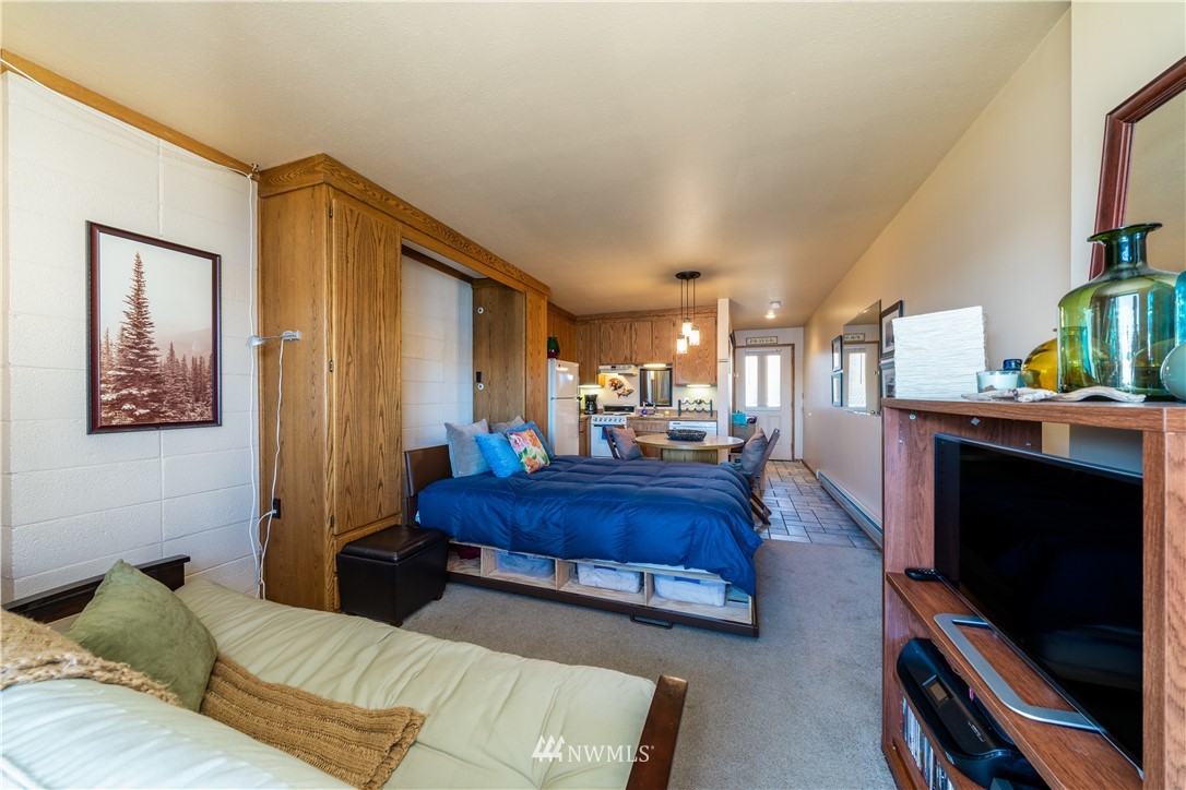 60 South Lakeshore Road Chelan, WA 98816 - Photo 9 of 25 Gallery Image 9
