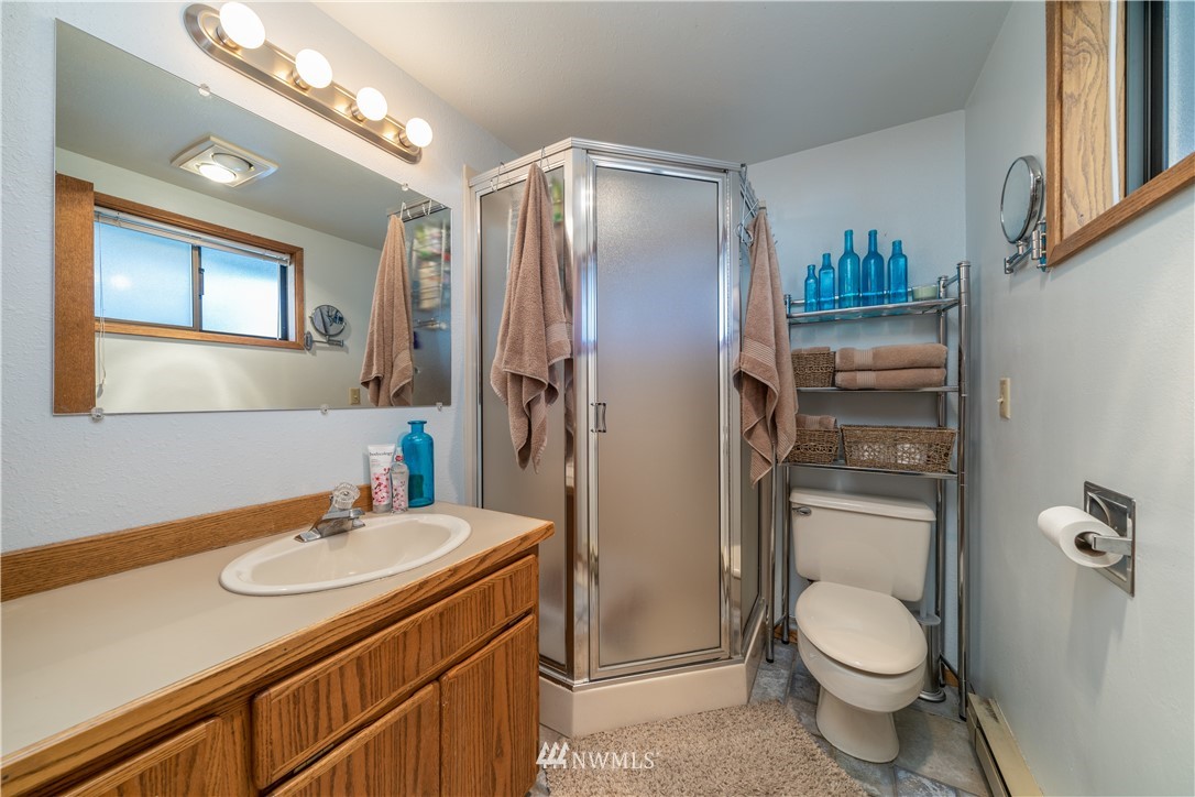 60 South Lakeshore Road Chelan, WA 98816 - Photo 10 of 25 Gallery Image 10
