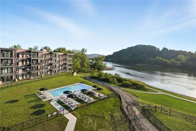 $1,433,000 | 1 1st Street, Unit 413, Oakmont, PA 15139