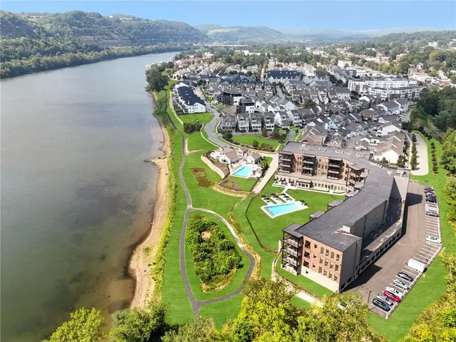 $1,433,000 | 1 1st Street, Unit 413, Oakmont, PA 15139