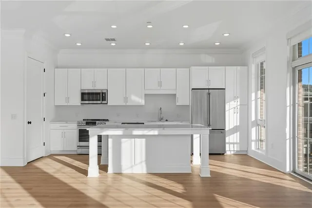 $1,433,000 | 1 1st Street, Unit 413, Oakmont, PA 15139