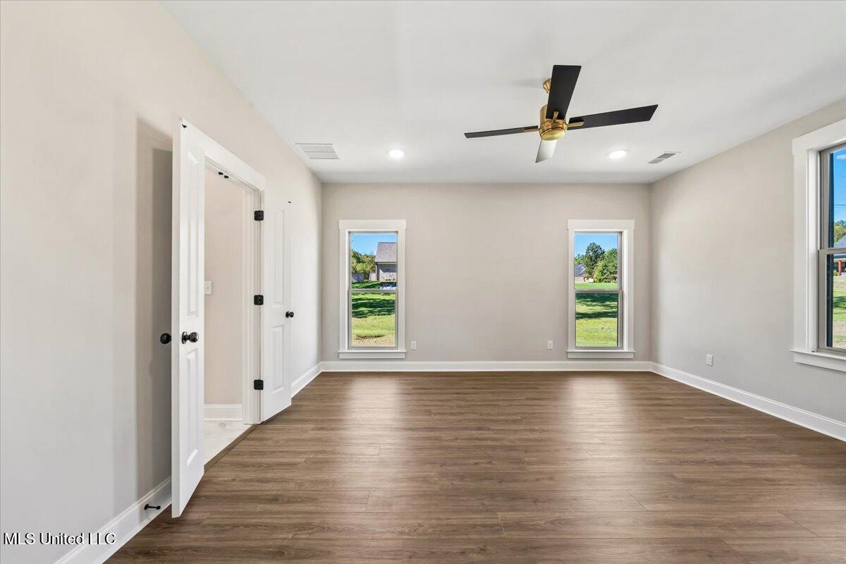 14691 Hidden Loop Byhalia, MS 38611 - Photo 28 of 66 Primary Bedroom a