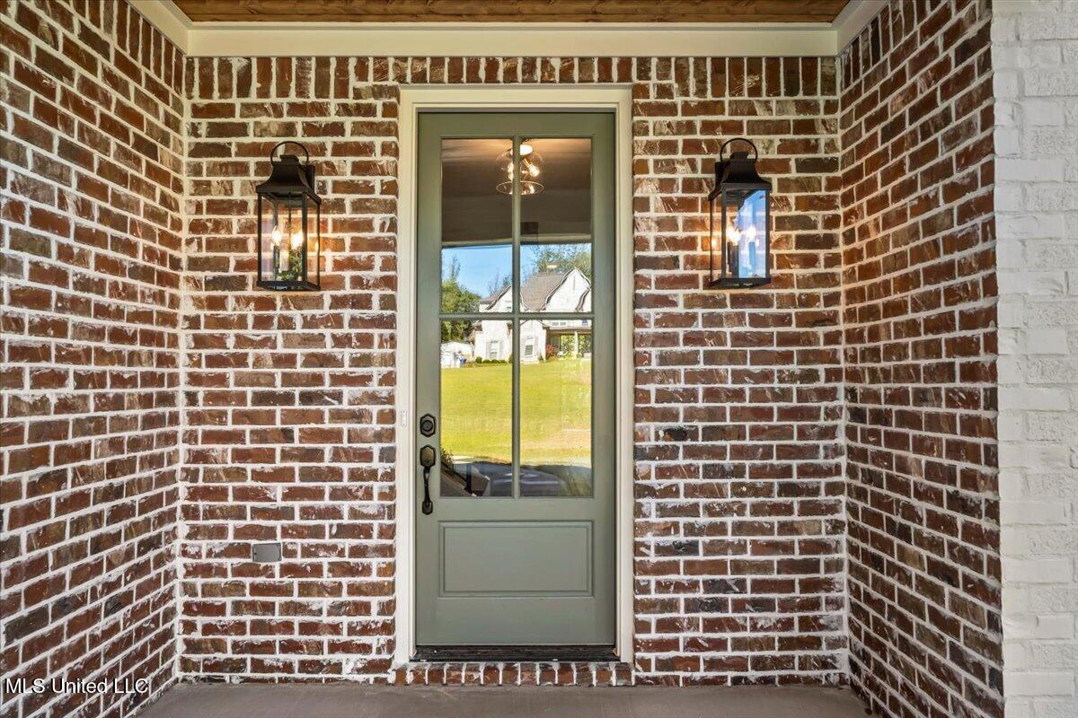 14691 Hidden Loop Byhalia, MS 38611 - Photo 5 of 66 Entrance