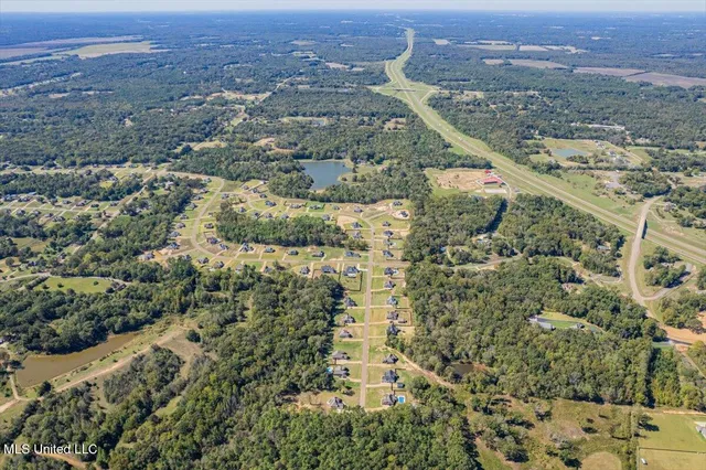 $560,000 | 14691 Hidden Loop, Byhalia, MS 38611