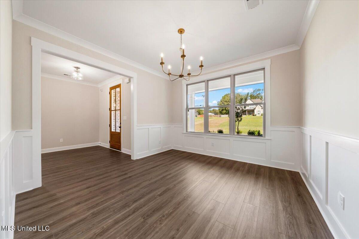 14691 Hidden Loop Byhalia, MS 38611 - Photo 9 of 66 Dining Room b