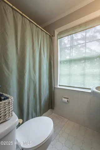 $399,000 | 401 Martinsborough Road, Greenville, NC 27858