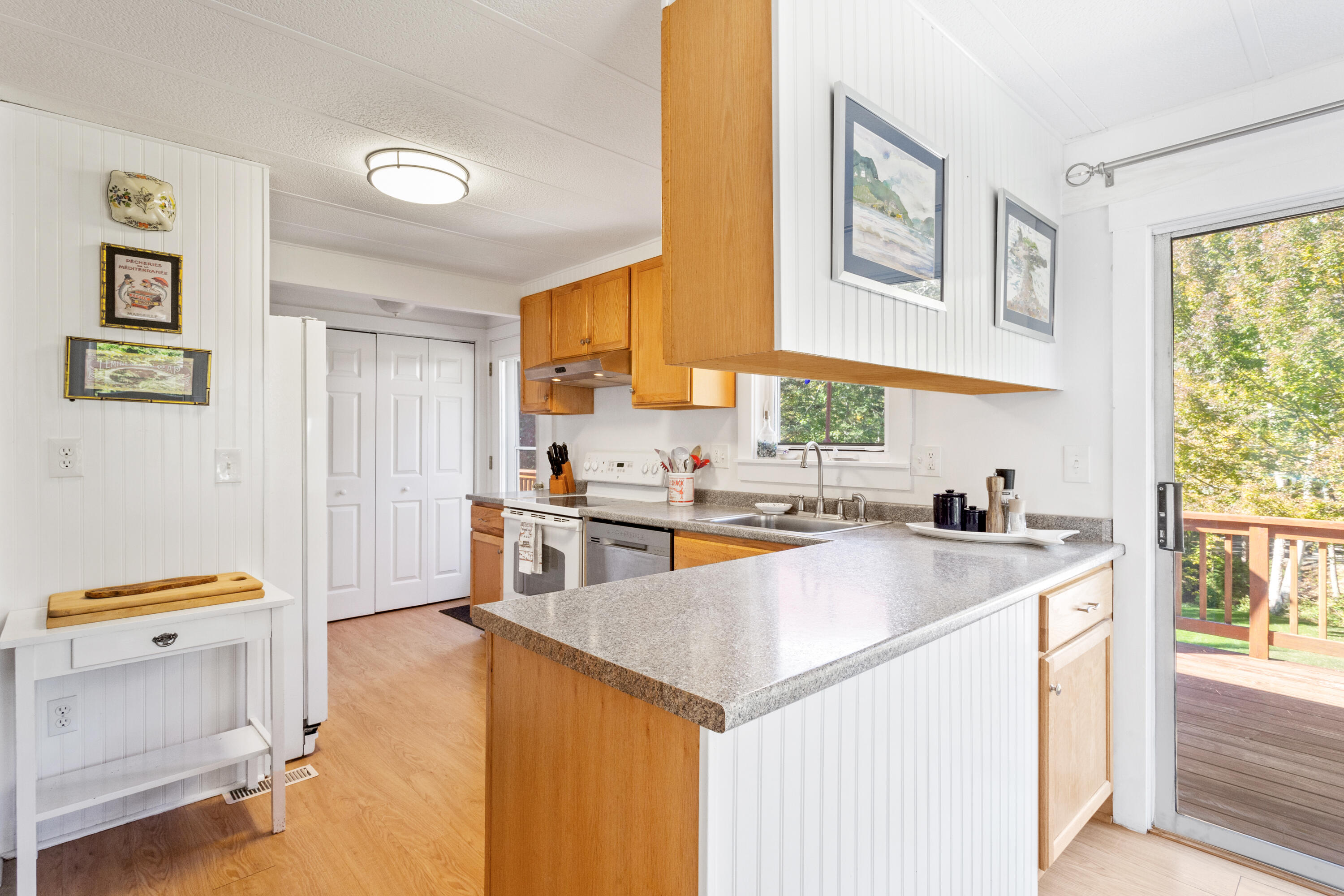 401 Ocean Point Road East Boothbay, ME 04544 - Photo 10 of 26 23-401OceanPointRd-EastBoothbay-KS