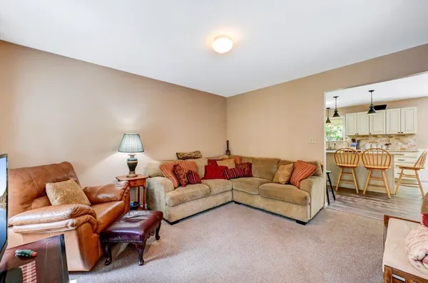 $434,900 | 128 Embill Drive, Blakeslee, PA 18610