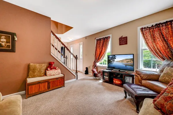 $434,900 | 128 Embill Drive, Blakeslee, PA 18610