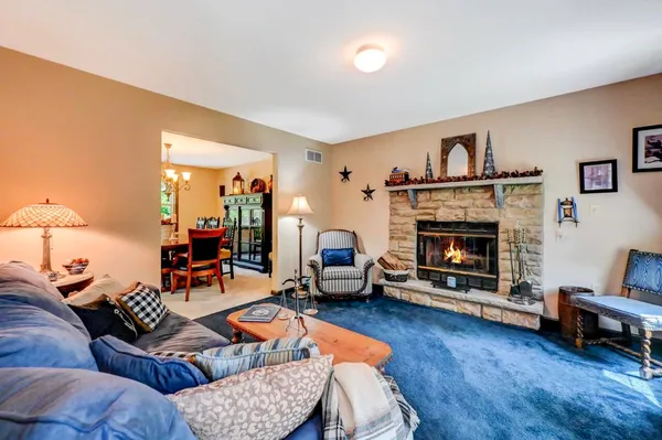 $434,900 | 128 Embill Drive, Blakeslee, PA 18610