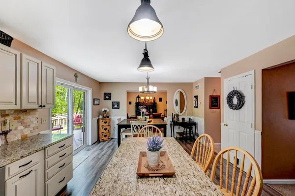 $434,900 | 128 Embill Drive, Blakeslee, PA 18610