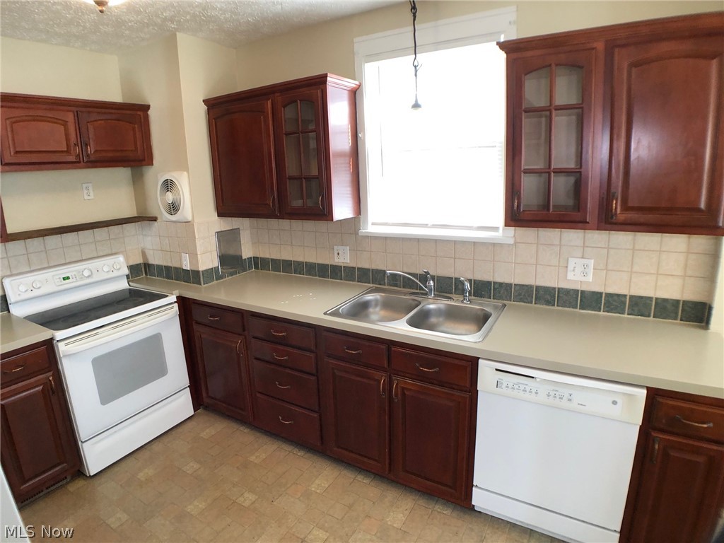 3694 Avalon Road Cleveland, OH 44120 - Photo 13 of 30 Gallery Image 13