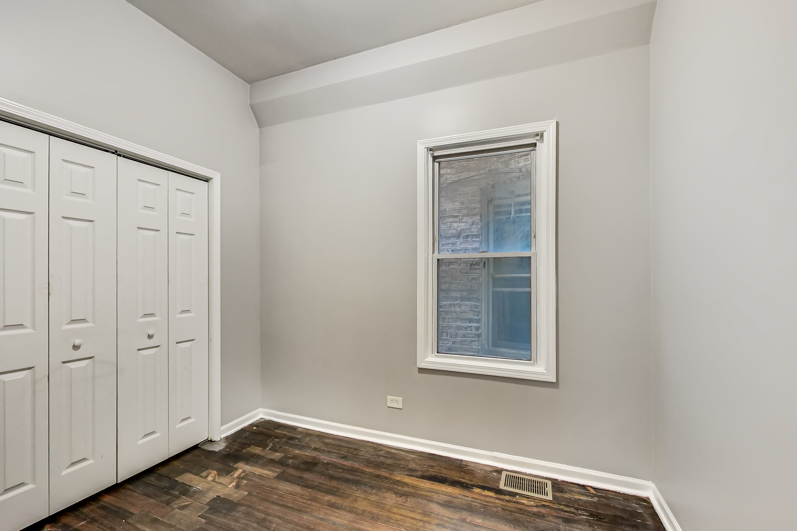 3611 West George Street Chicago, IL 60618 - Photo 16 of 54