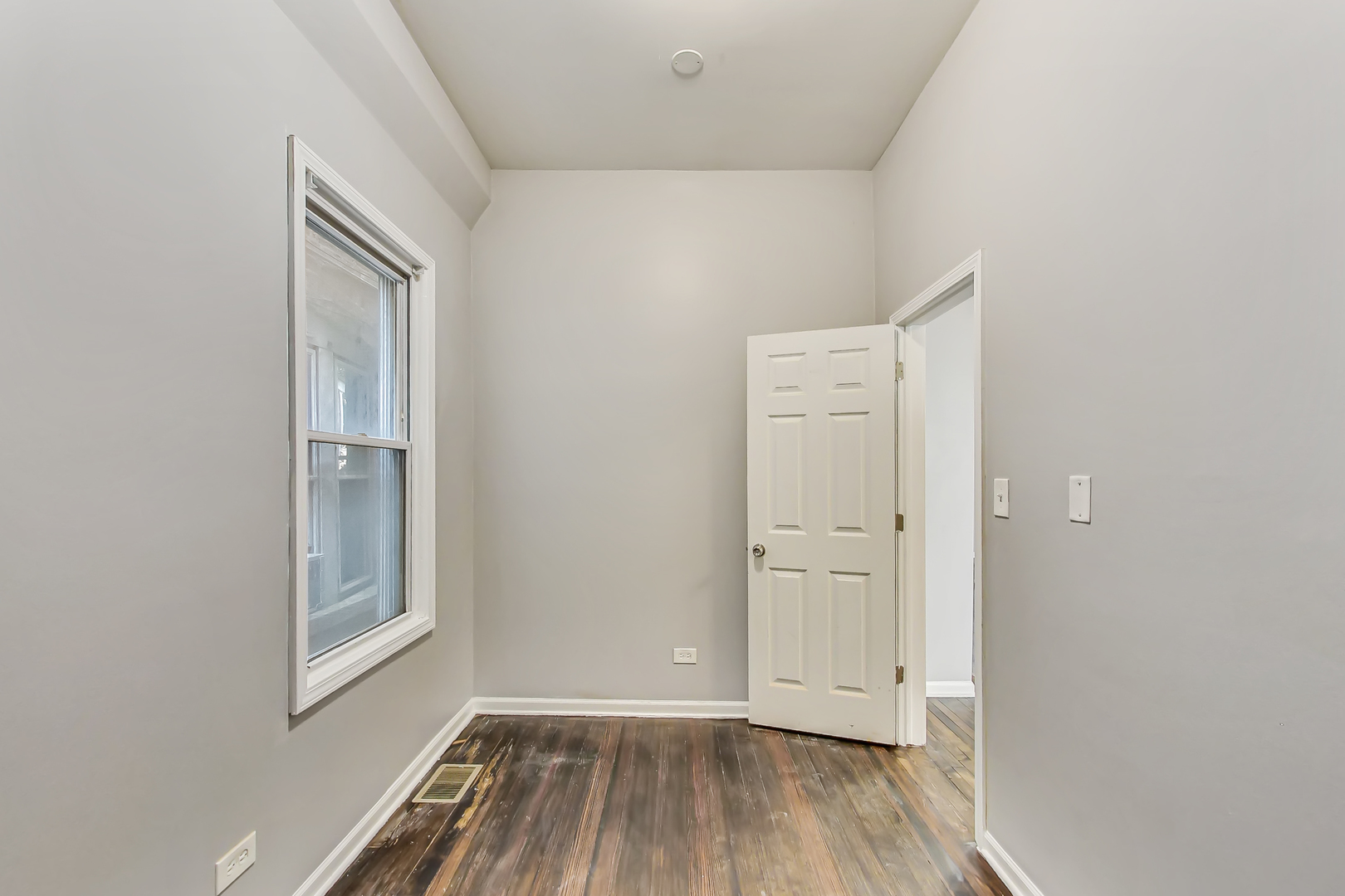 3611 West George Street Chicago, IL 60618 - Photo 17 of 54