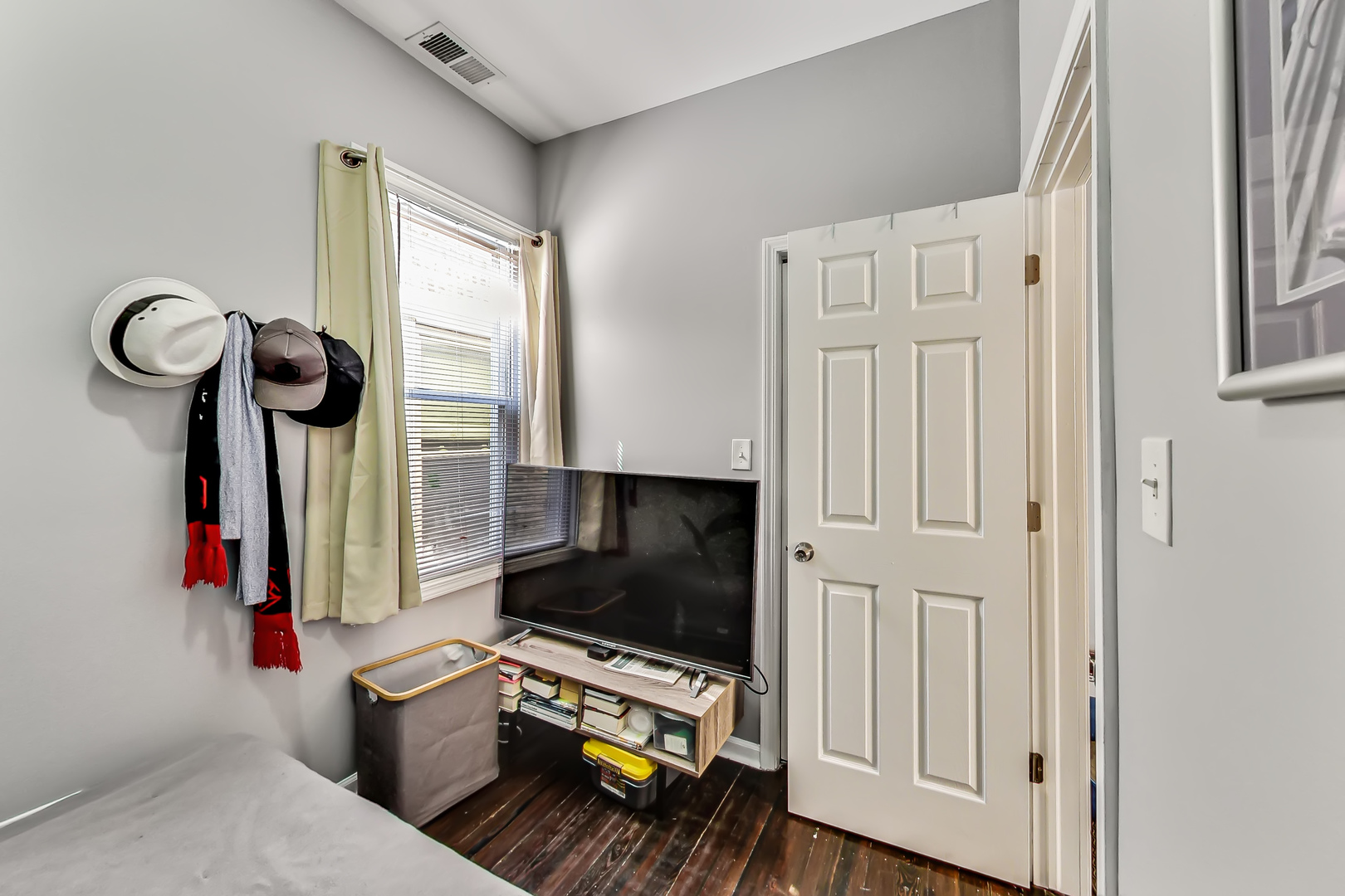 3611 West George Street Chicago, IL 60618 - Photo 30 of 54