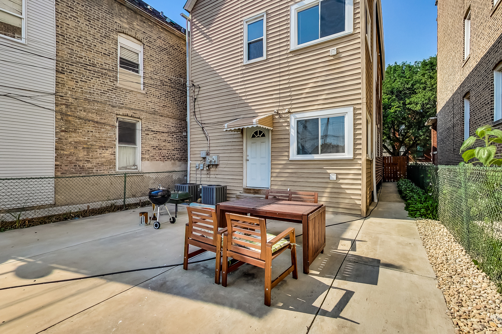 3611 West George Street Chicago, IL 60618 - Photo 45 of 54