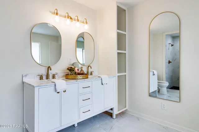 $340,000 | 310 Elmwood Drive, Lafayette, LA 70503