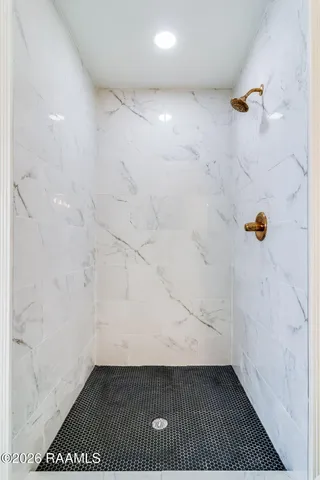 $340,000 | 310 Elmwood Drive, Lafayette, LA 70503