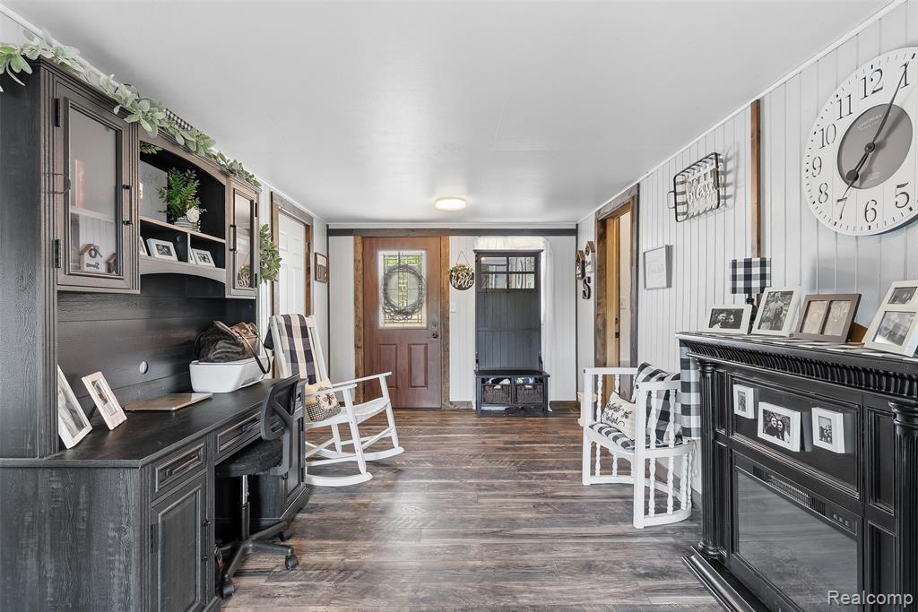 8403 Miller Road Swartz Creek, MI 48473 - Photo 23 of 37
