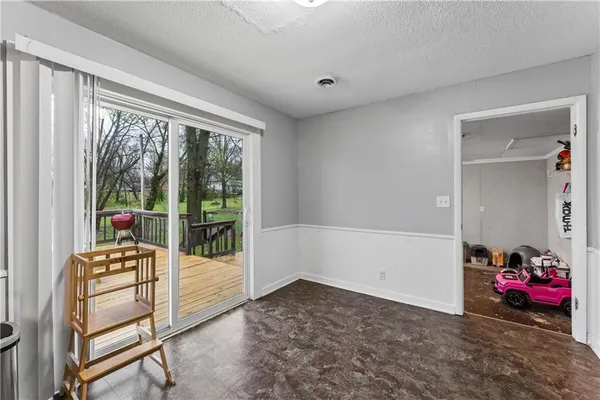 $160,000 | 307 Ridge Street, Sweet Springs, MO 65351