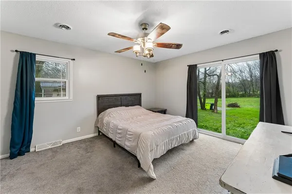 $160,000 | 307 Ridge Street, Sweet Springs, MO 65351