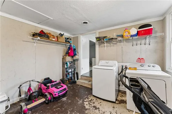 $160,000 | 307 Ridge Street, Sweet Springs, MO 65351