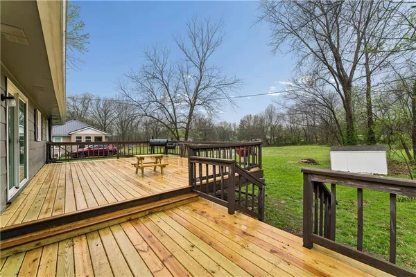 $160,000 | 307 Ridge Street, Sweet Springs, MO 65351