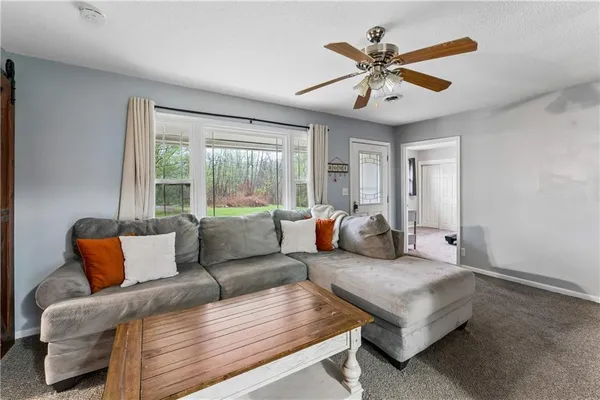 $160,000 | 307 Ridge Street, Sweet Springs, MO 65351