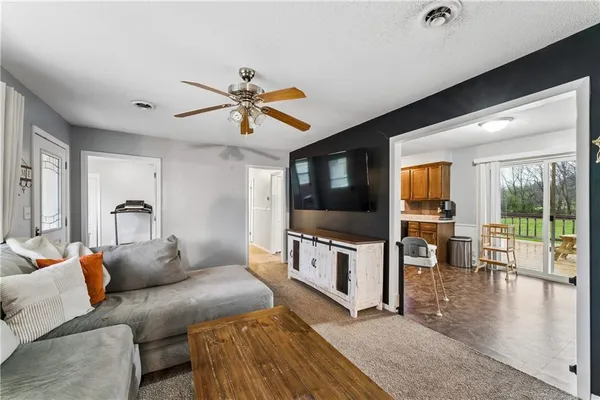 $160,000 | 307 Ridge Street, Sweet Springs, MO 65351