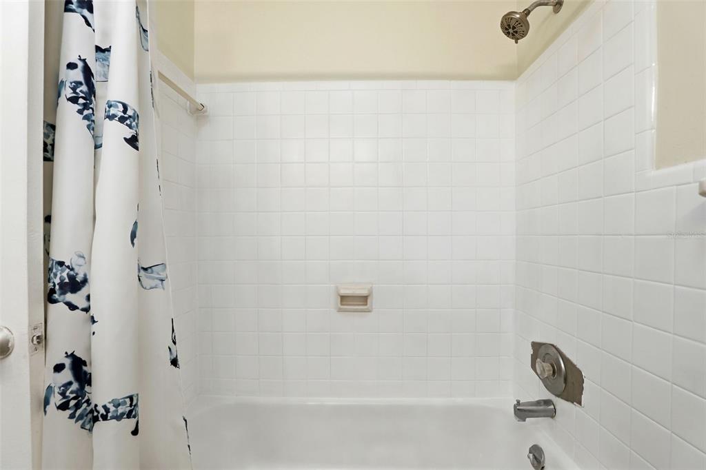 2705 Gulfstream Road Orlando, FL 32805 - Photo 20 of 32