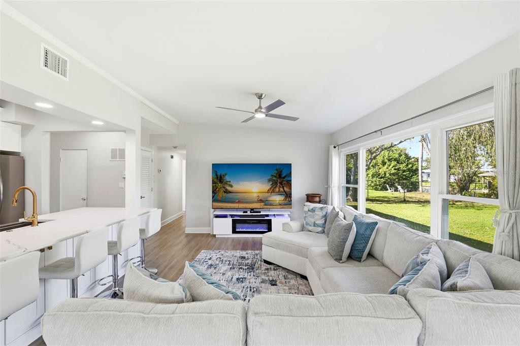 2705 Gulfstream Road Orlando, FL 32805 - Photo 7 of 32