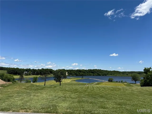 $318,500 | 10424 Walnut Lane, Foristell, MO 63348