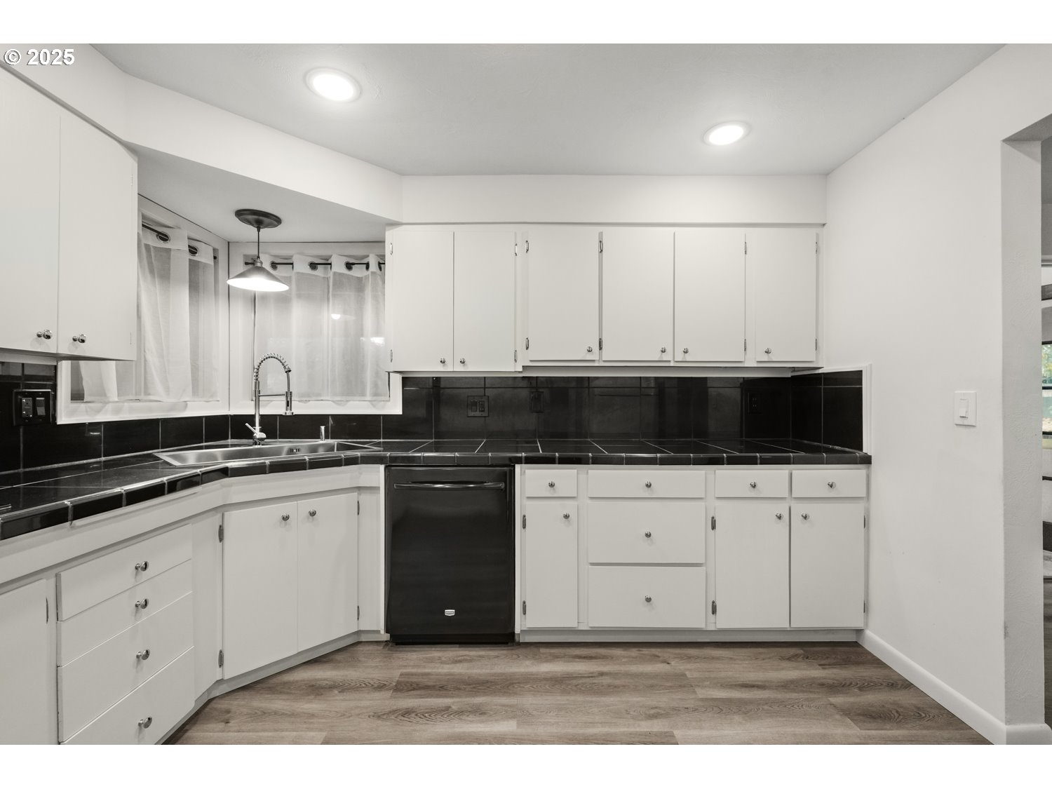 4160 Cordon Road Northeast Salem, OR 97305 - Photo 11 of 43 a view of a kitchen with white cabinets