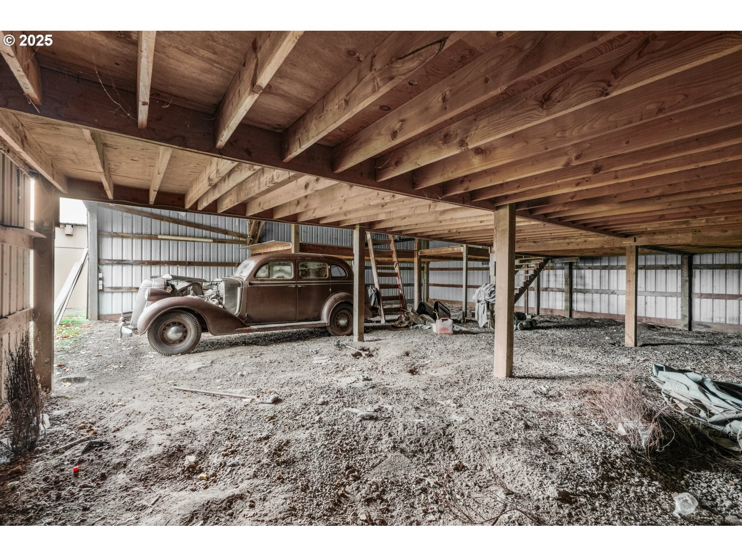 4160 Cordon Road Northeast Salem, OR 97305 - Photo 36 of 43 a view of garage