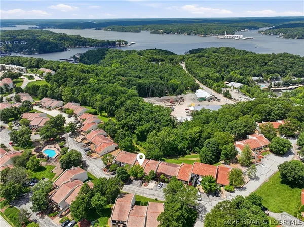 $172,900 | 153 Costa Del Sol Drive, Unit 186, Lake Ozark, MO 65049