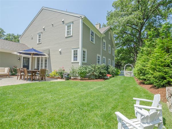79 Pilgrim Road Wellesley, MA 02481 - Photo 5 of 30 a front view of house with yard and green space