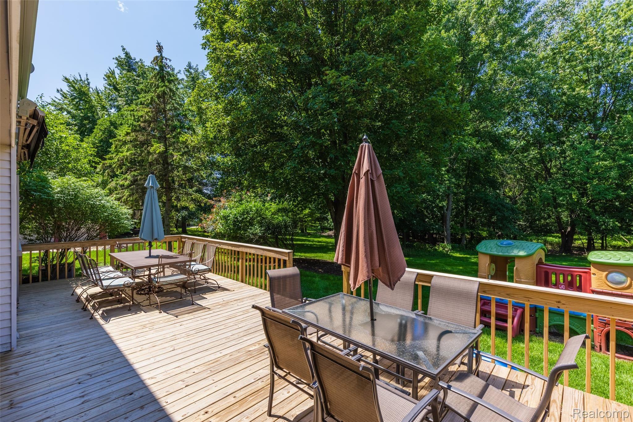 1295 Barneswood Lane Rochester, MI 48306 - Photo 27 of 31 27-Huge new deck is perfect for entertaining.jpg