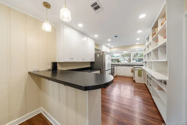 $2,200 | 132 Harriett Drive, San Antonio, TX 78216