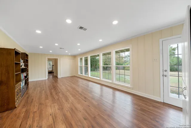 $2,200 | 132 Harriett Drive, San Antonio, TX 78216