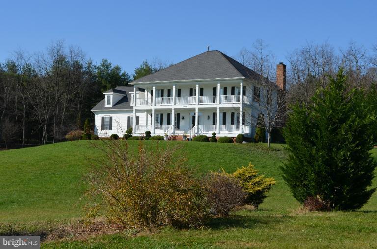 1944 Jones Road Winchester, VA 22602 - Photo 1 of 30 Exterior (Front)