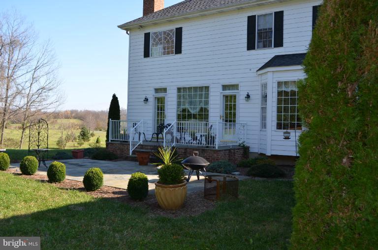 1944 Jones Road Winchester, VA 22602 - Photo 29 of 30 Exterior (Rear)